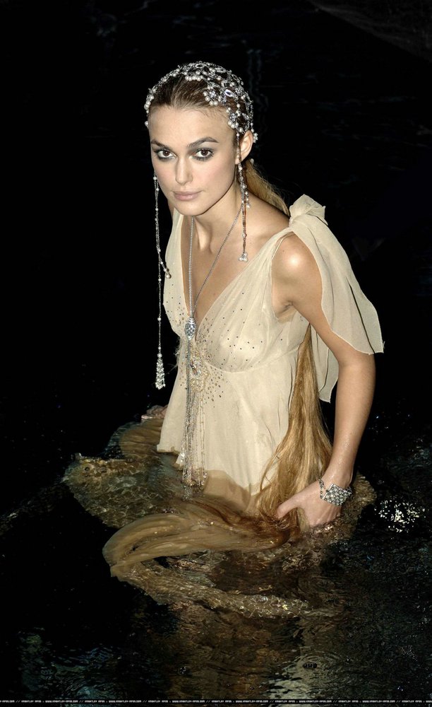 Banned Teen Celebs Keira Knightley - Pic #17