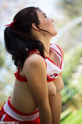 Cute Cheerleader Jenna Reid Via Penthouse - Pic #00