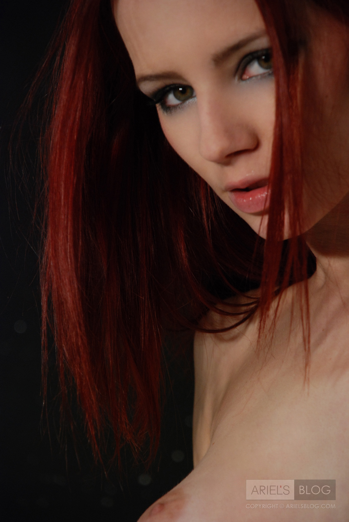 Ariel Sexy Eyes - Pic #16