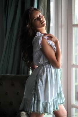 Nina James In Solitude For Breath-Takers - Pic #03