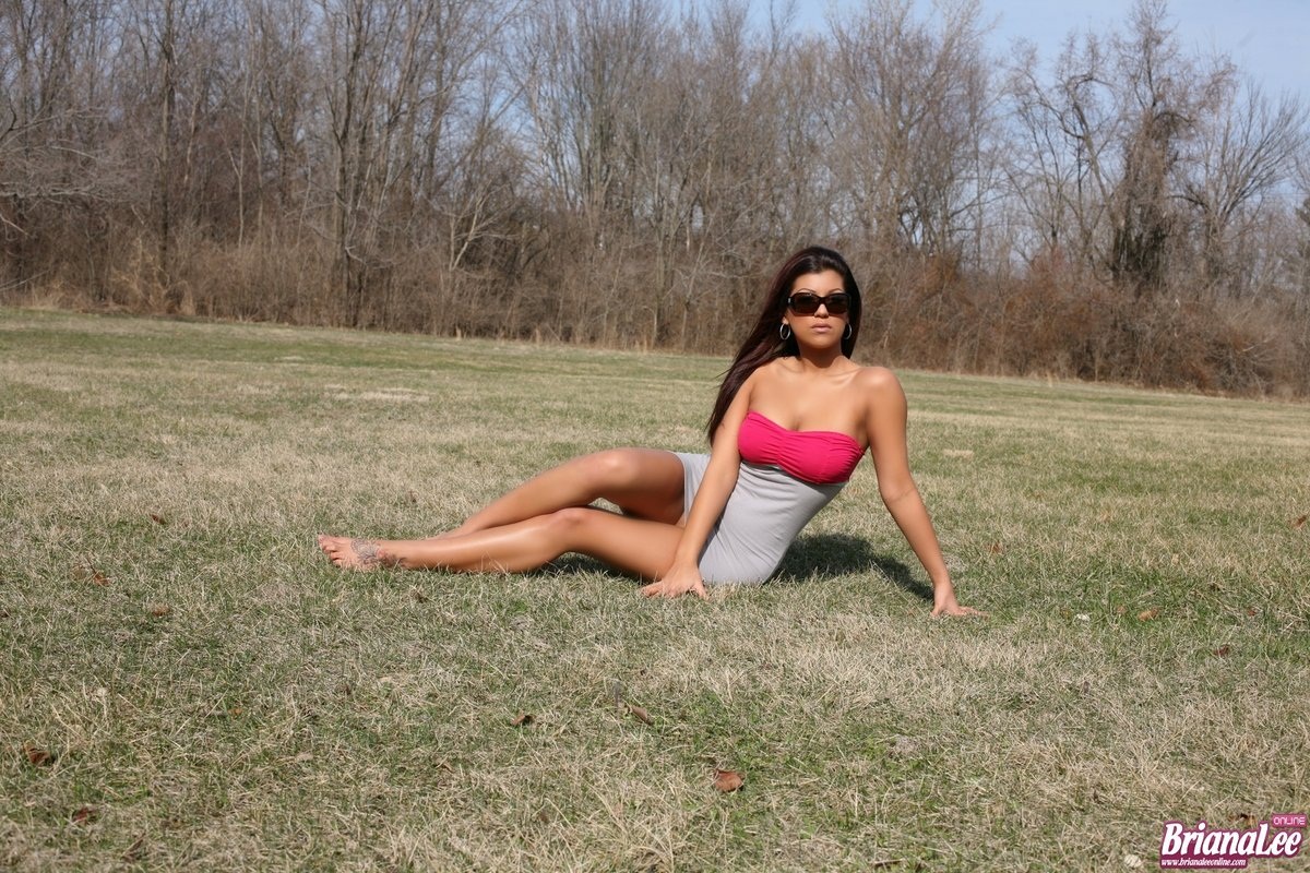 Briana Lee Naughty Outsid - Pic #3