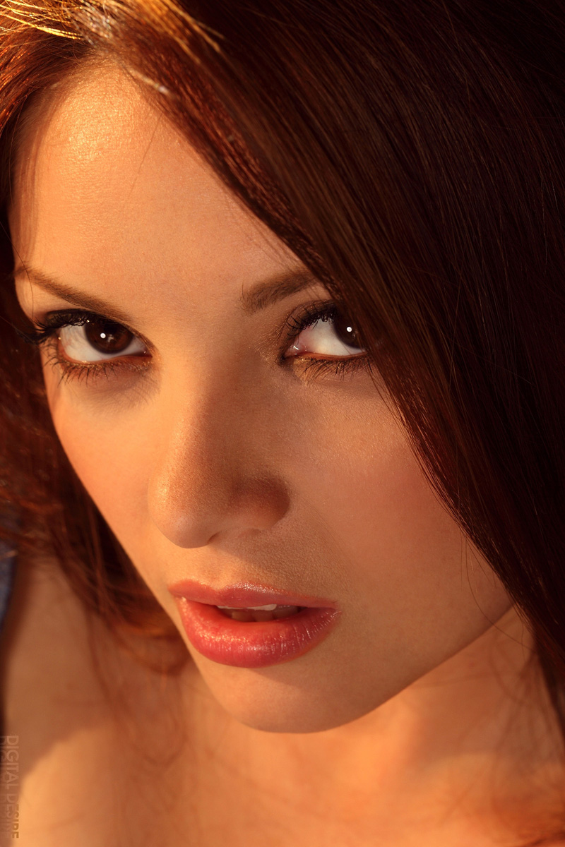 Sexy RedHead Digital Desire Style - Pic #15