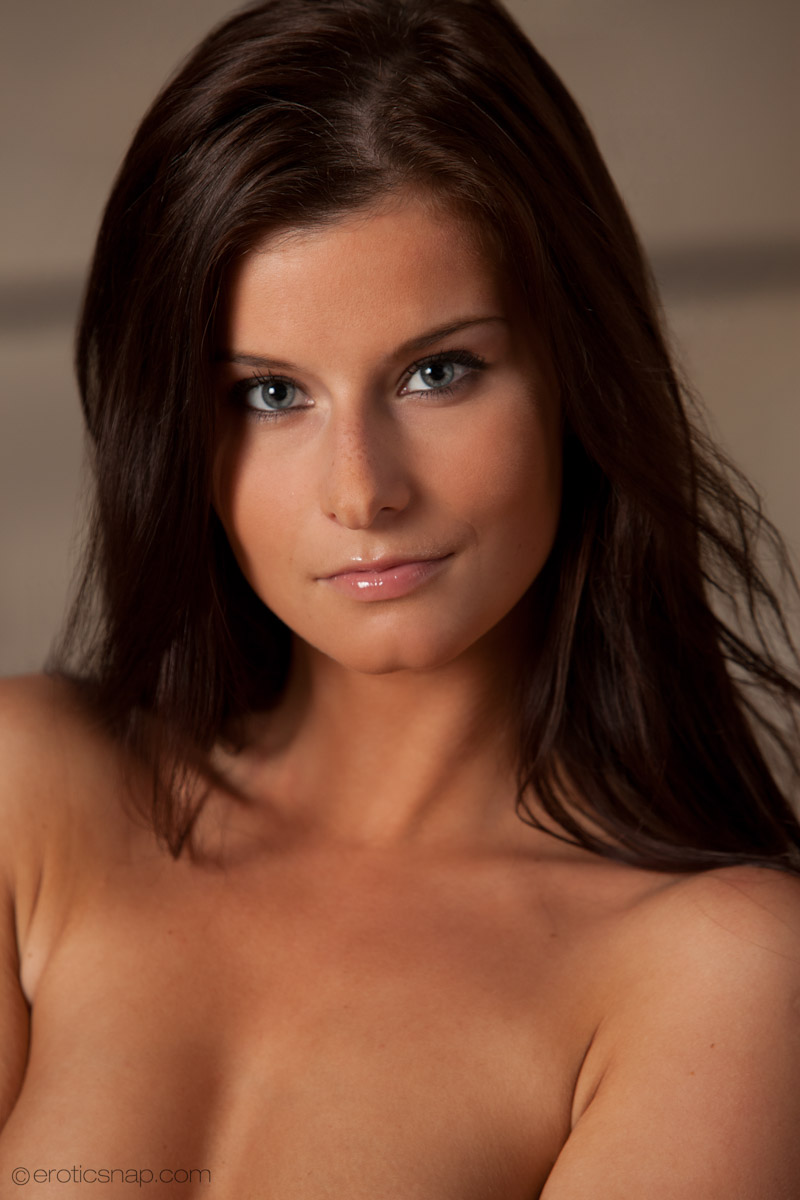 Megan Glamour Girl for Erotic Snap - Pic #1