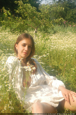 Nude Countryside Teen - Pic #06