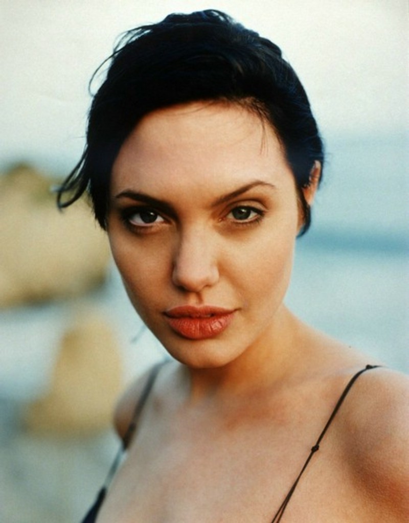 BannedCelebs Angelina Jolie - Pic #21