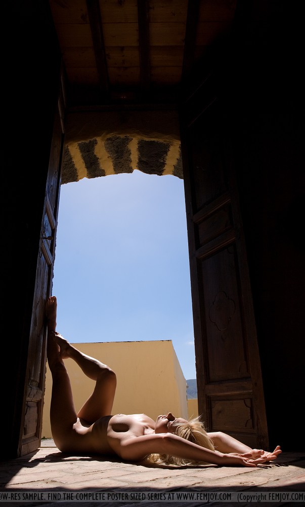 Only Her Ass Maters - Pic #14