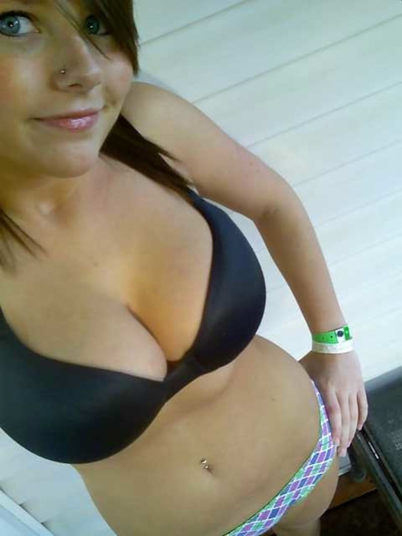 Random Busty Girlfriend Collection - Vol 1 - Pic #4