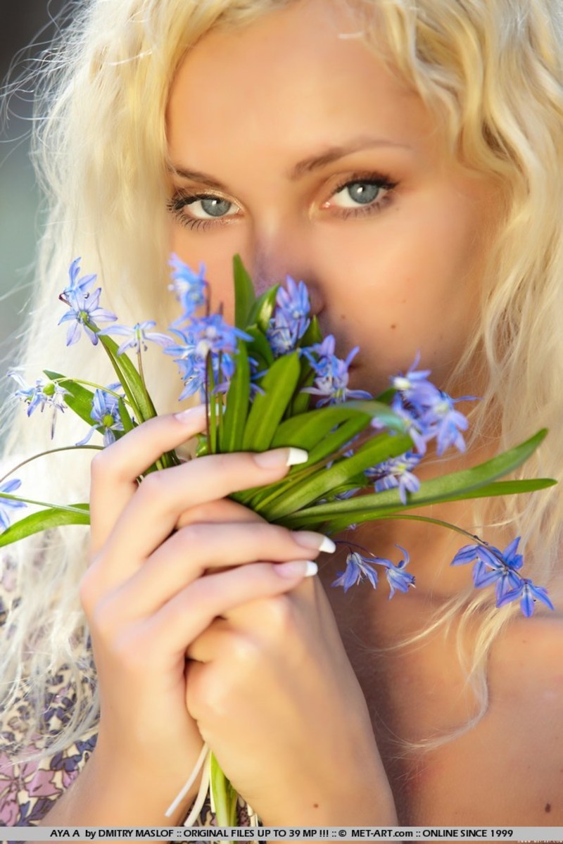 Hot blonde Aya picking flowers - Pic #12