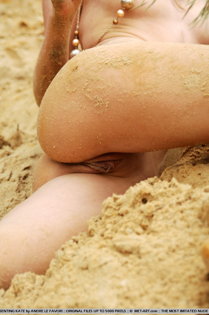 Beauty Digging In The Dirt - Pic #19