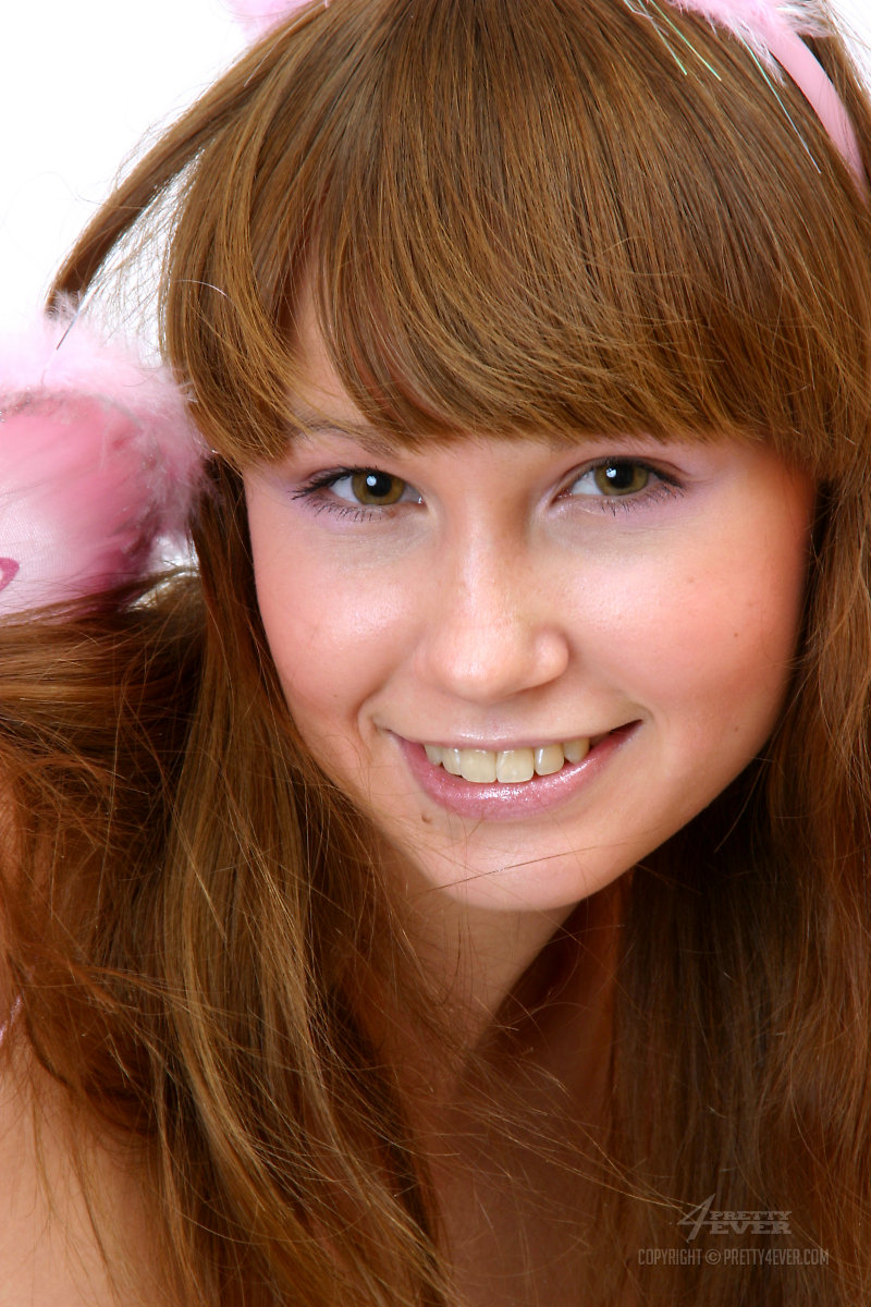 Sexy Little Butterfly - Pic #2