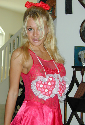 Lovely Lady - Pic #04