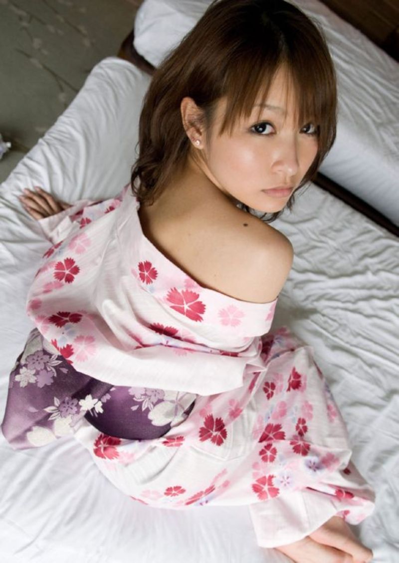 Japanese Girl Having Sex In Pink Kimono - Pic #6