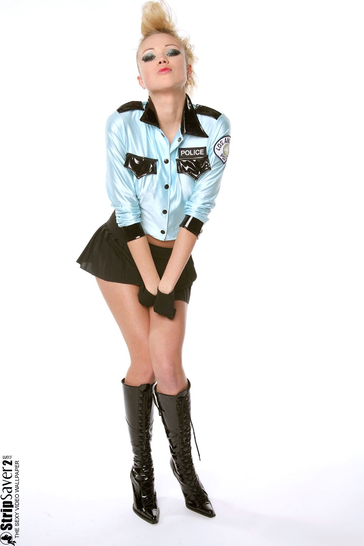 Mini Skirt Police Girl - Pic #1