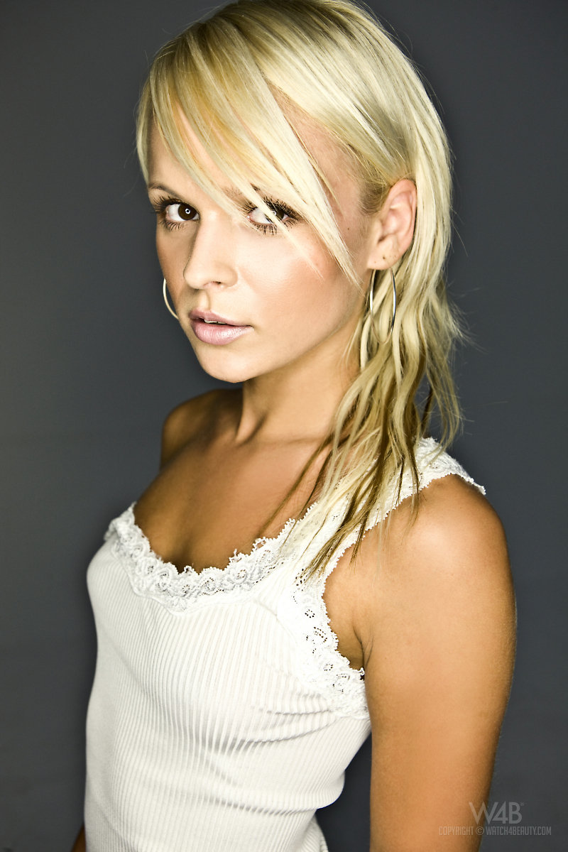 Watch4Beautys Jessica Bee - CASTING Jessica Bee - Pic #0