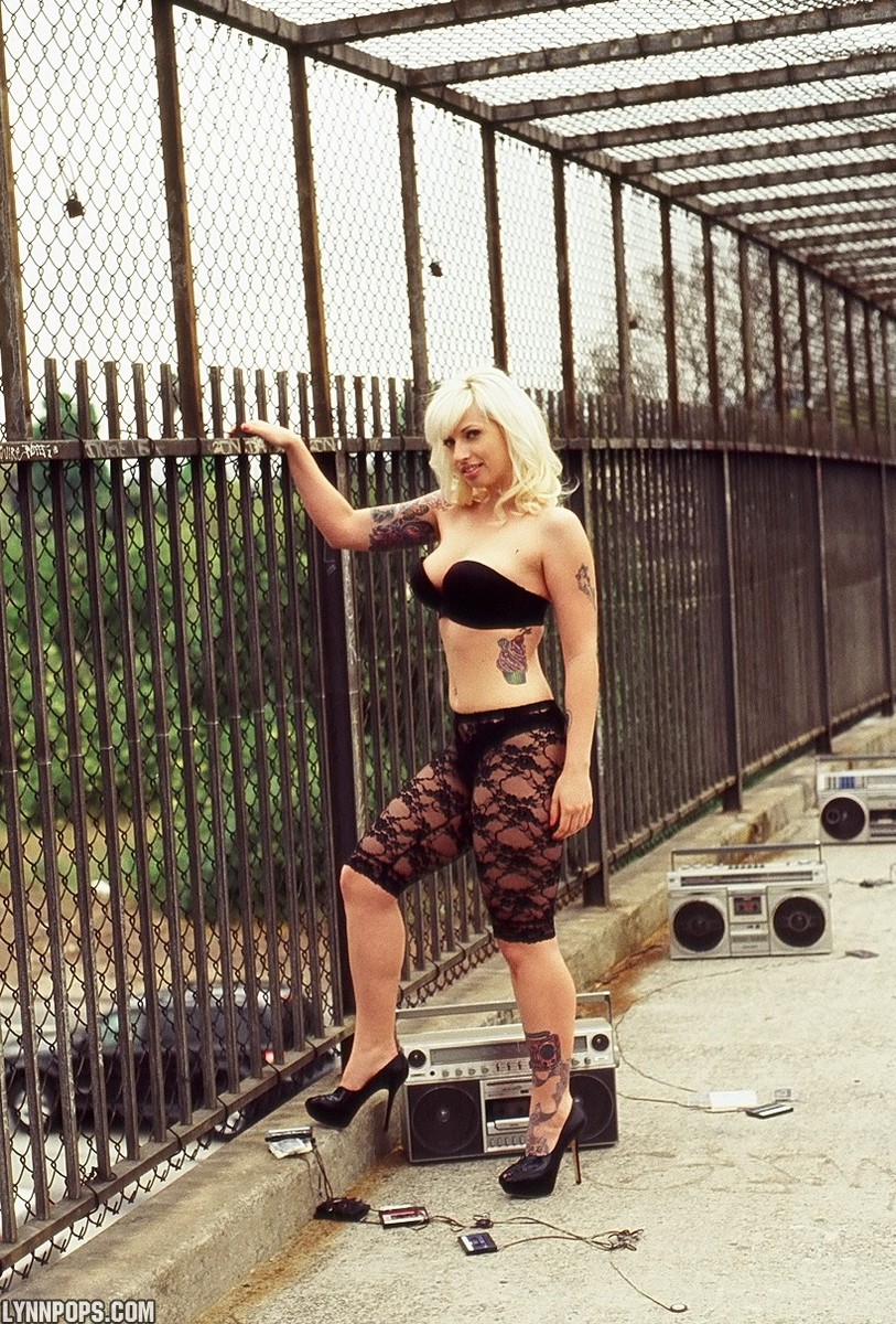 Lynn Pops Fetish Girl - Pic #5