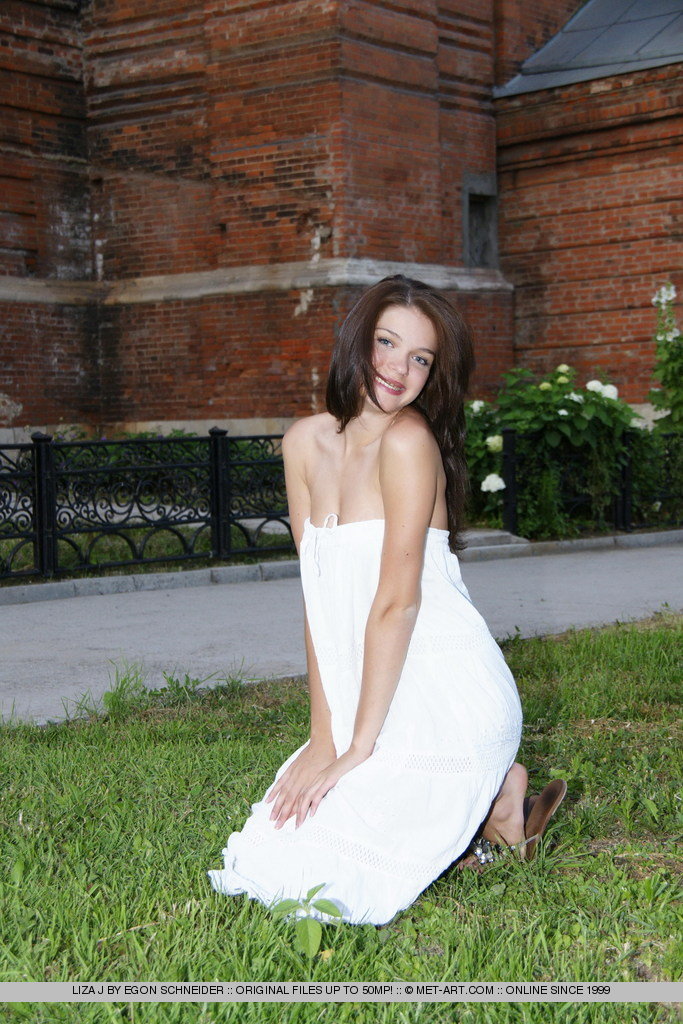 Liza J By Egon Schneider in MILESTONE for MetArt - Pic #9