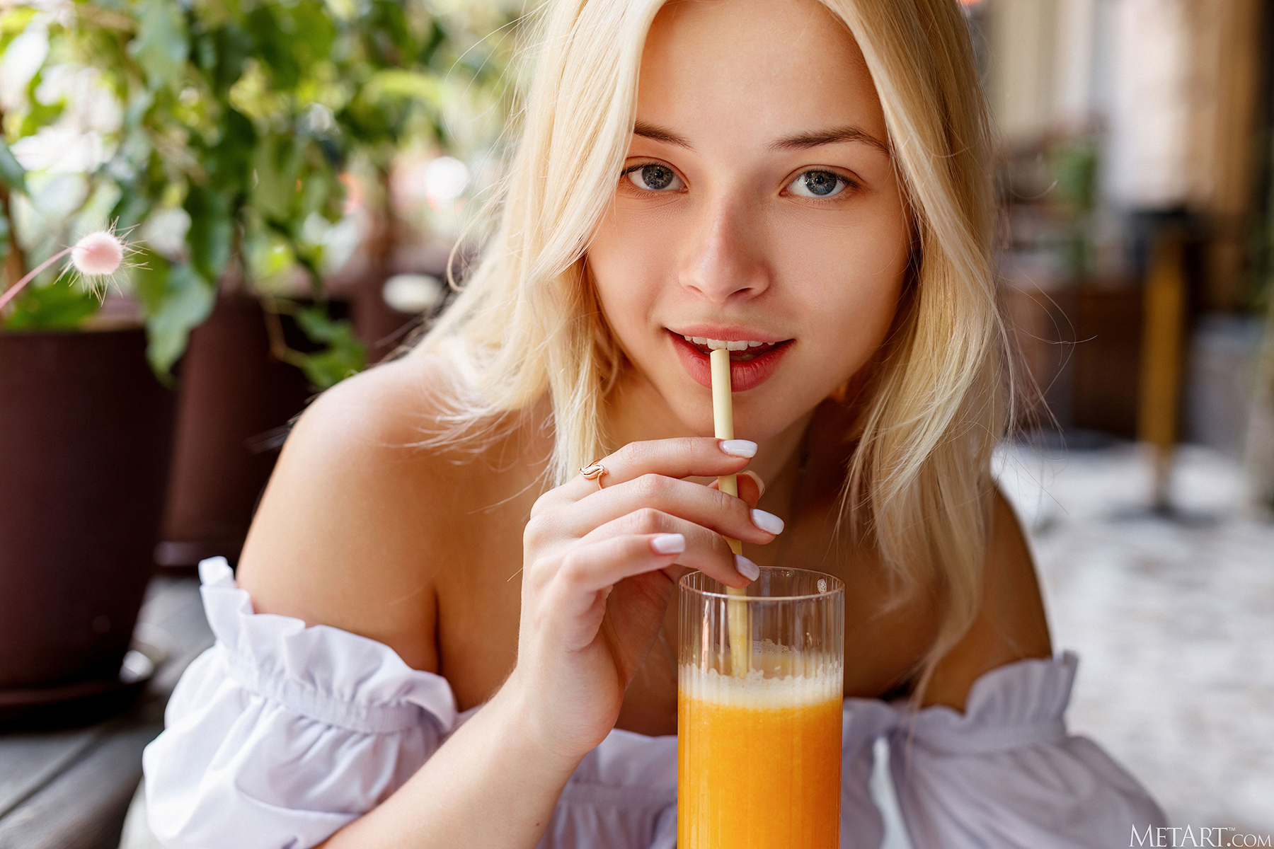 'Sweet Sensation' with Bianca Bell via Met-Art - Pic #6