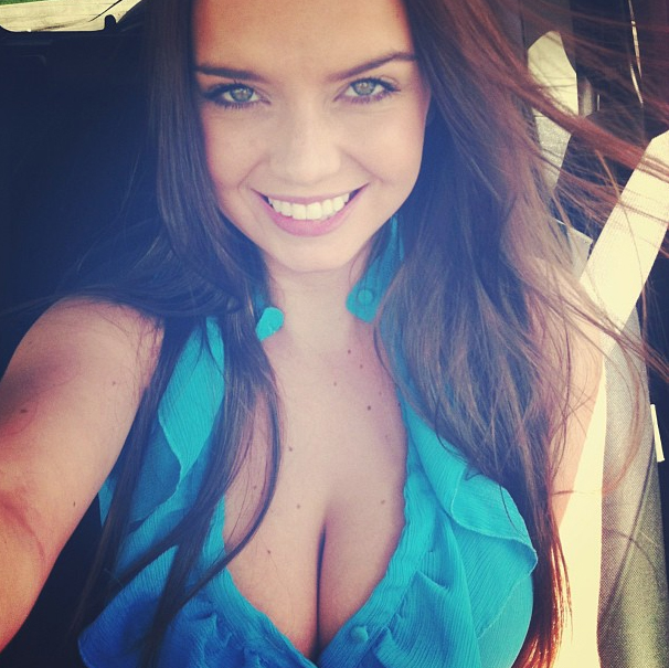 New 2016 Candids Of Busty Hottie Lauren Hanley - Pic #15