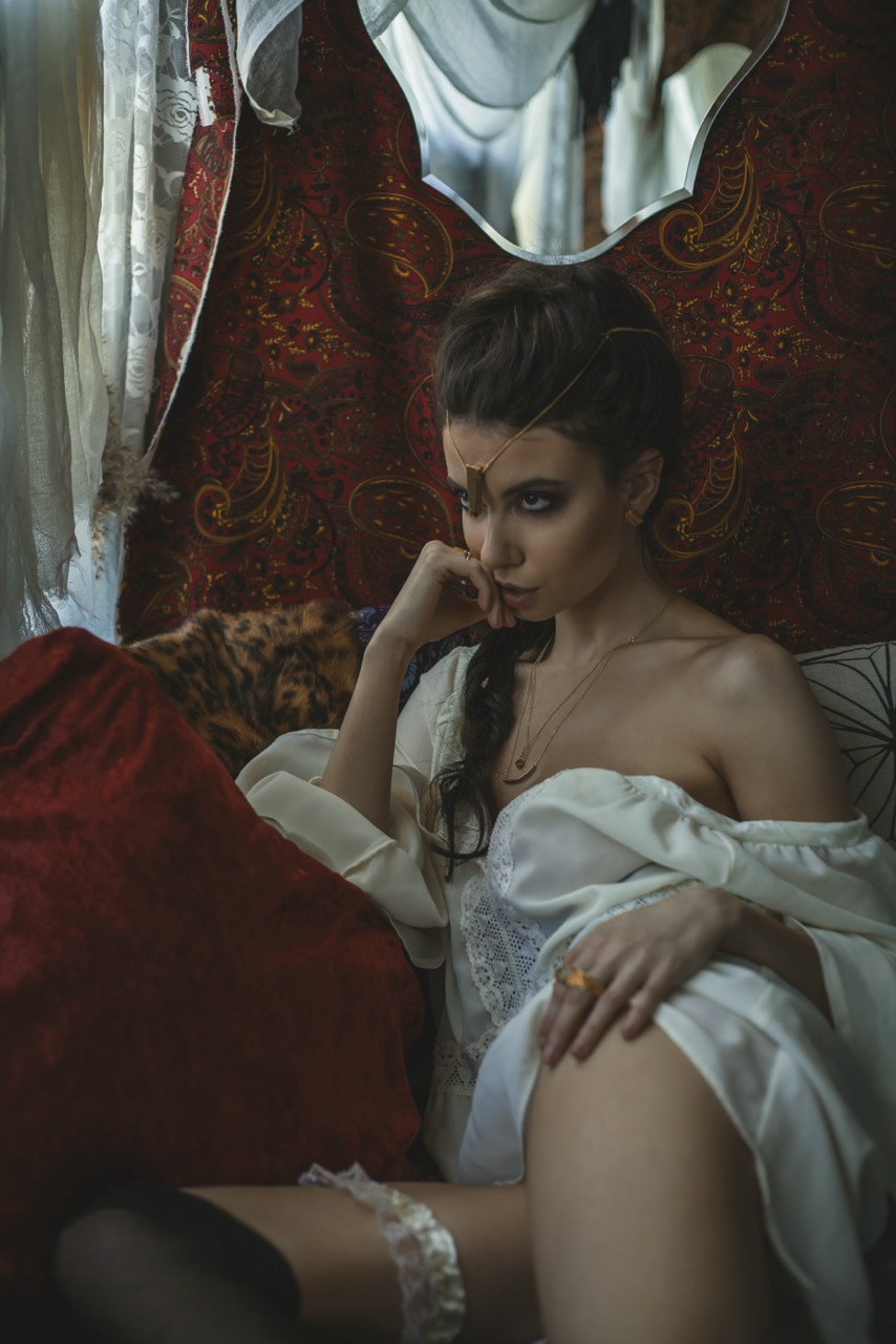 Skinny And Busty Olivia Rose - Pic #11