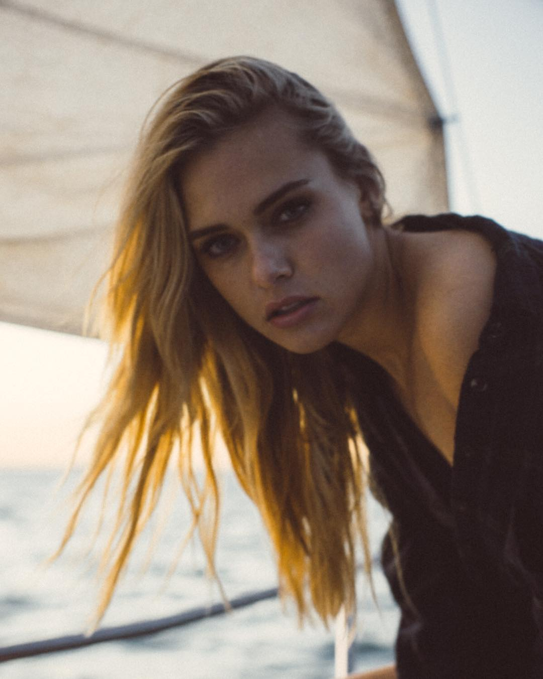 Busty Blonde Hottie Ellie Ottaway - Pic #11