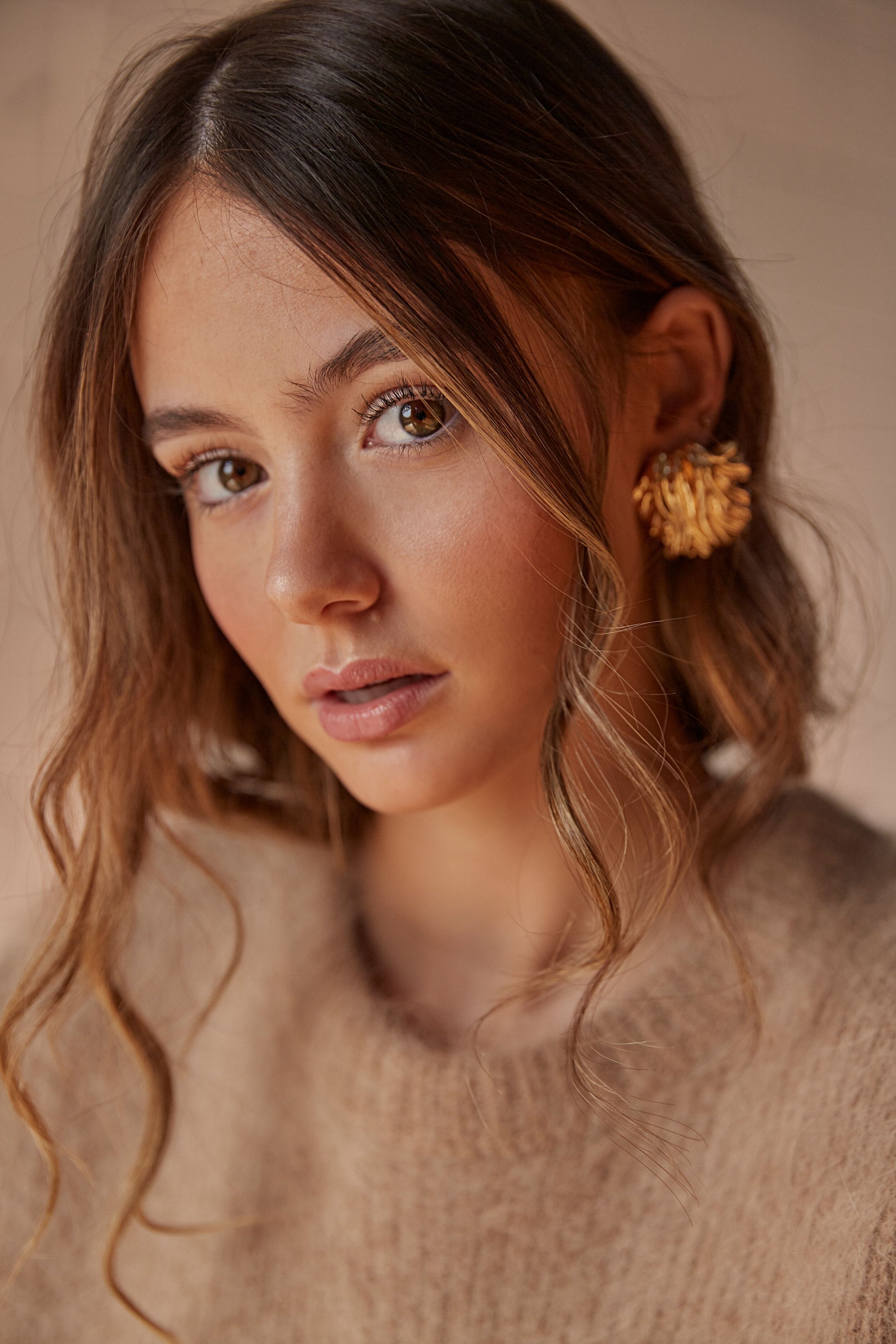 'Voluptuous Brunette' with Ella Grace Cervetto via Mr Skin - Pic #11