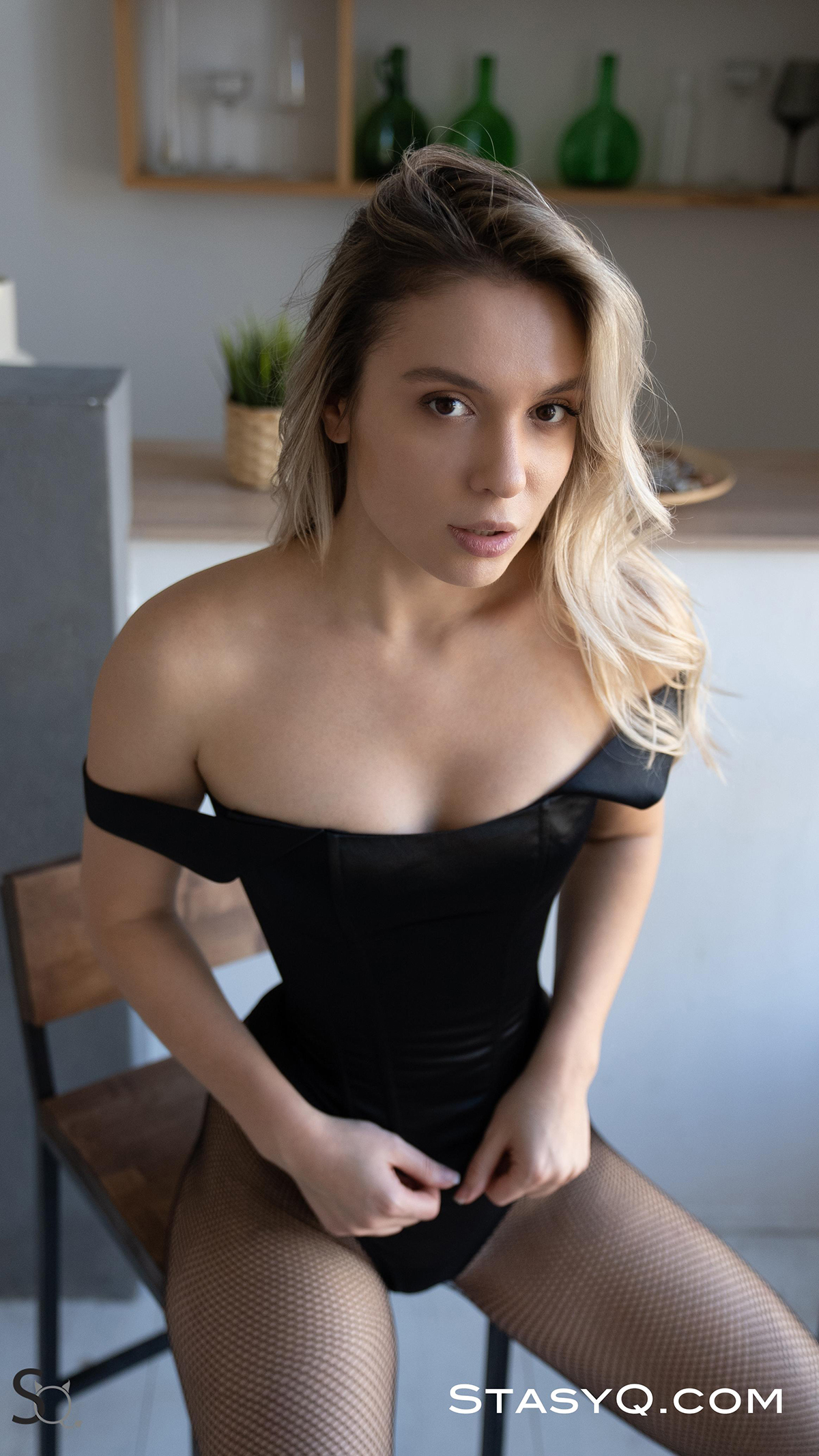 'Corset Lover' with Patricia Q via StasyQ - Pic #3