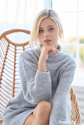 'Leggy Blonde Beauty' with Ksyusha Levedeva via Superbe Models - Pic #00