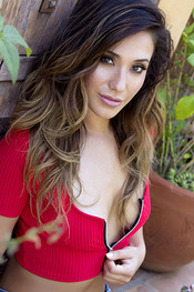 Eva Lovia Via Penthouse