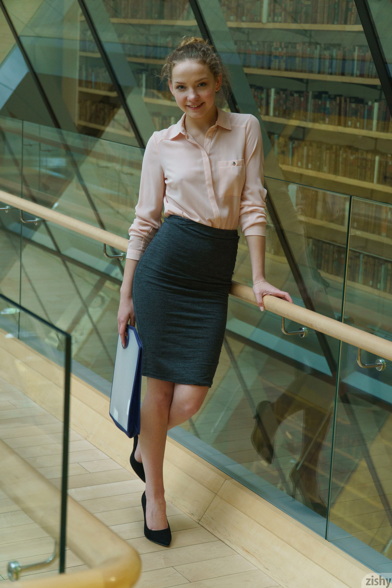'Business Casual' with Faina Bona via Zishy - Pic #21